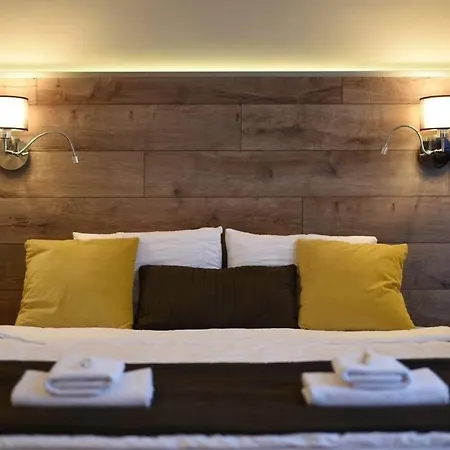 Spacious Studio At Parliament With Free Bikes - Szemere Apartman A Parlamentnel Ingyen Bicokkal Budapest Exterior photo