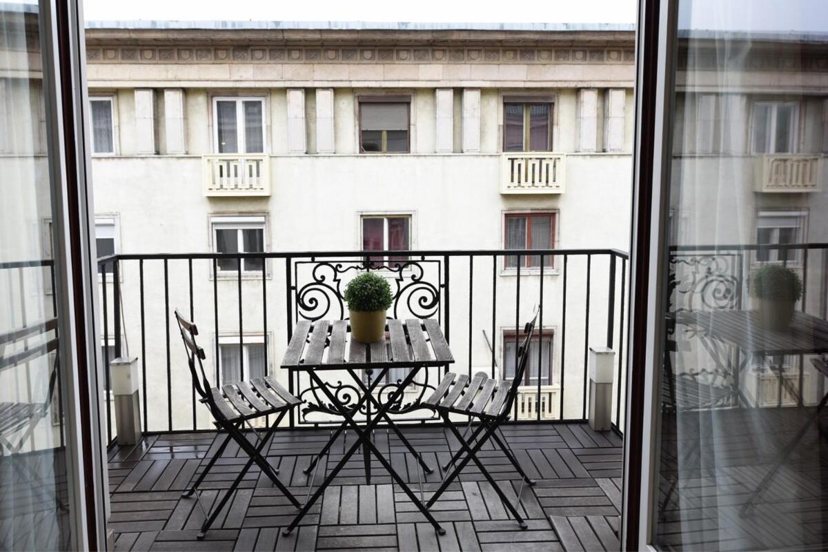 Spacious At Parliament With Free Bikes - Szemere A Parlamentnel Ingyen Bicokkal Apartament *
